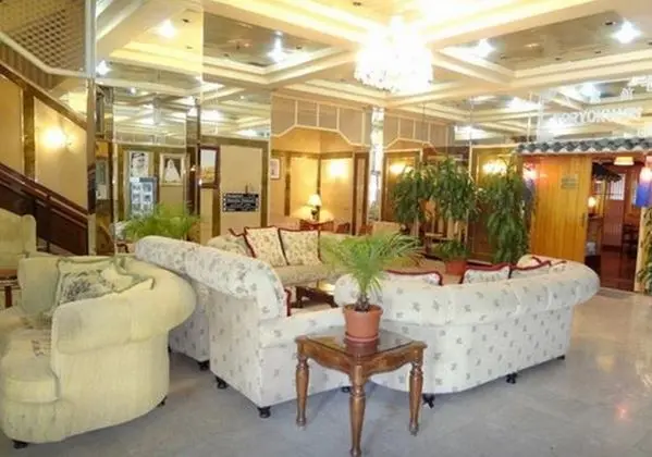 Carlton Tower Hotel Kuwait - Lobi