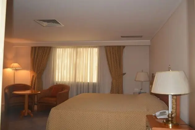 Carlton Tower Hotel Kuwait - Oda
