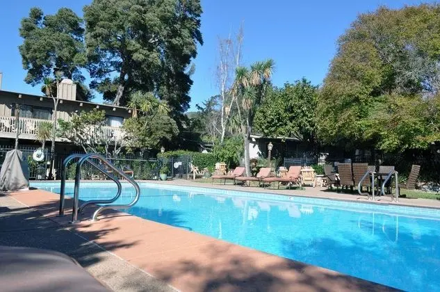 Carmel Valley Lodge