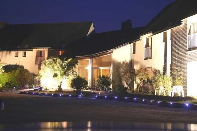 Carnac Lodge & Hotel