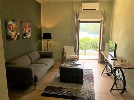 Carola A Tastefully Furnished Apartment Lakefront in Mergozzo