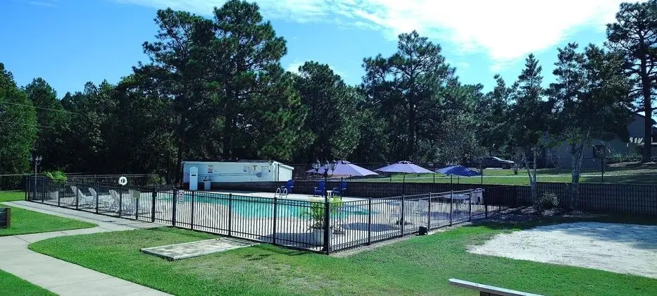 Carolina Pine Inn - Havuz