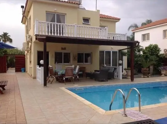 Carolyn Villa, Ayia Napa