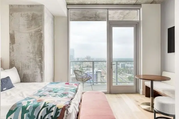 Carousel by Avantstay Brand New Condo in Austin w/ Amazing Amenities