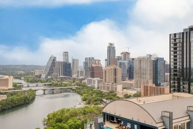 Carousel by Avantstay Brand New Condo in Austin w/ Amazing Amenities