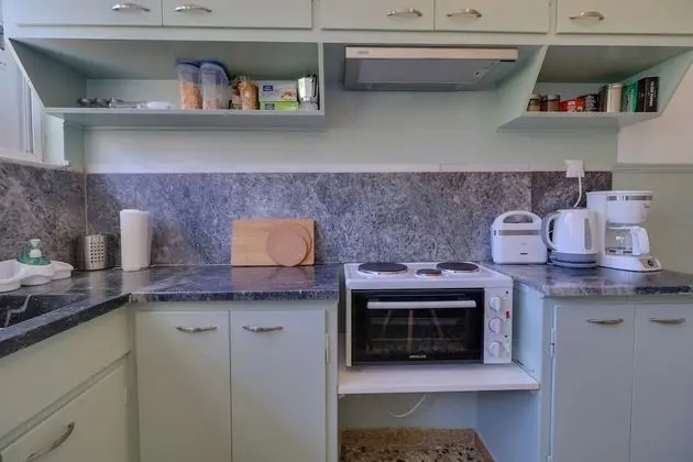Carpe Diem Apartments By Athens Airport - Mutfak