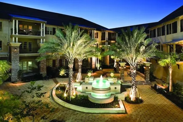 Carriage House Hotel - Dış Mekan