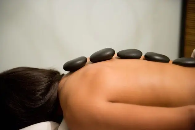 Carriage House Hotel - Spa