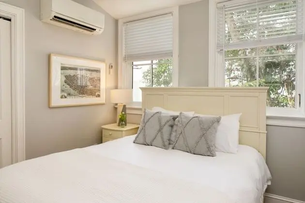 The Carriage Suite Buyout by Avantstay 2 Home Buyout w/ 8bdr in Historic DT w/ Hot Tub - İç Mekan