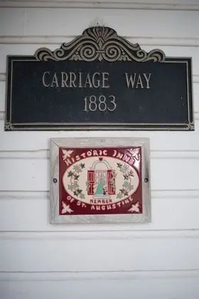 Carriage Way Inn - Lobi