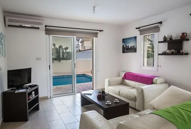 Villa Carrie AQ Cl42