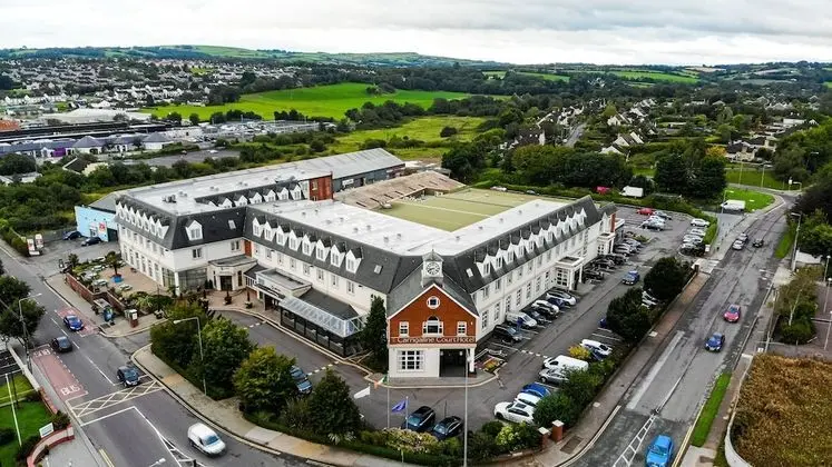 Carrigaline Court Hotel and Leisure Centre