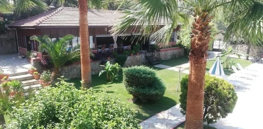 Carrington Suites Hotel - Dış Mekan