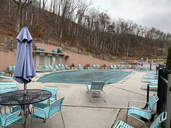 Carr's Northside Motel and Cottages - Havuz