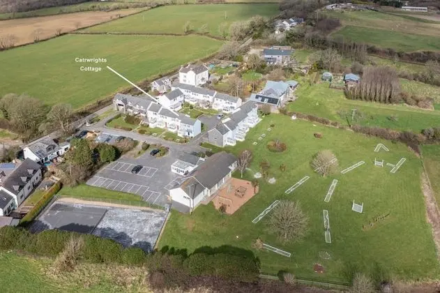 Cartwright s Cottage - Indoor Pool Sports Courts Play Park