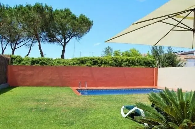 Casa a 15 minutos de la playa, con jardin privado y piscina