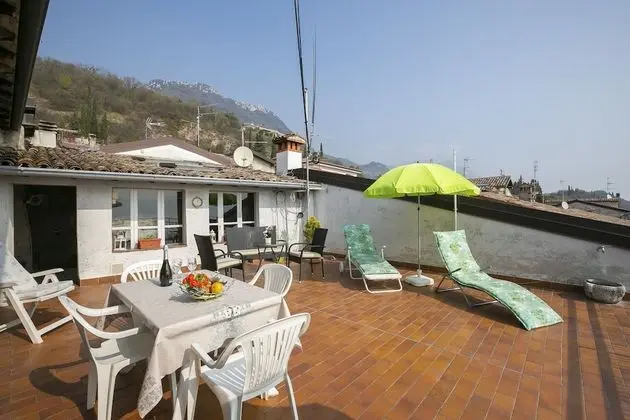Casa Angela With View On Garda Lake