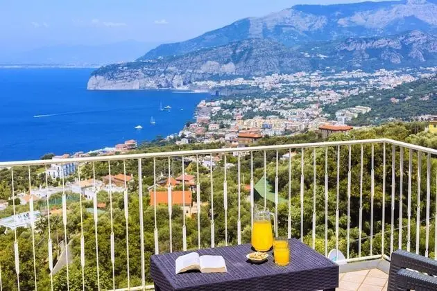 Casa Augusta B With Private Terrace Barbecue Sea View and Parking
