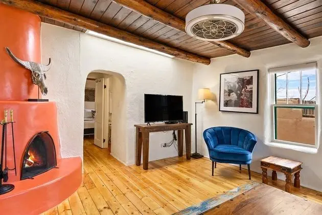 Casa Azul - Hilltop Gem, Authentic Santa Fe Style - Oda Düzeni