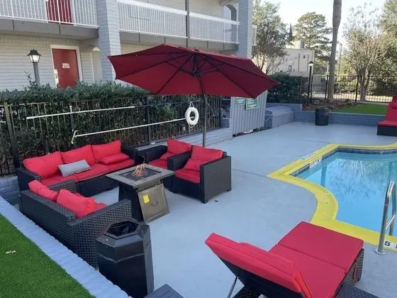 Casa Bella Inn & Suites