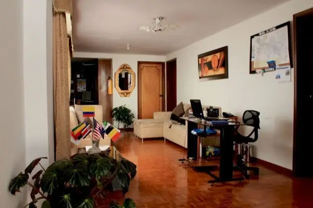 Casa Blanca Hostal Manizales - Hostel - Lobi