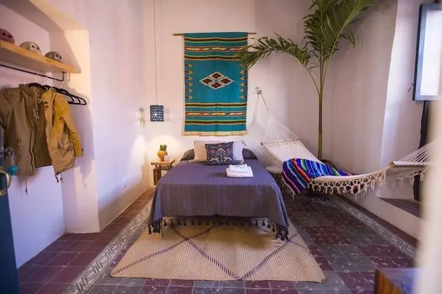 Casa Blanco by Barrio Mexico - Öne Çıkan Resim