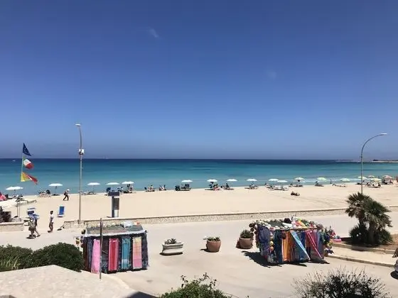 Casa Blu sul mare e centralissima