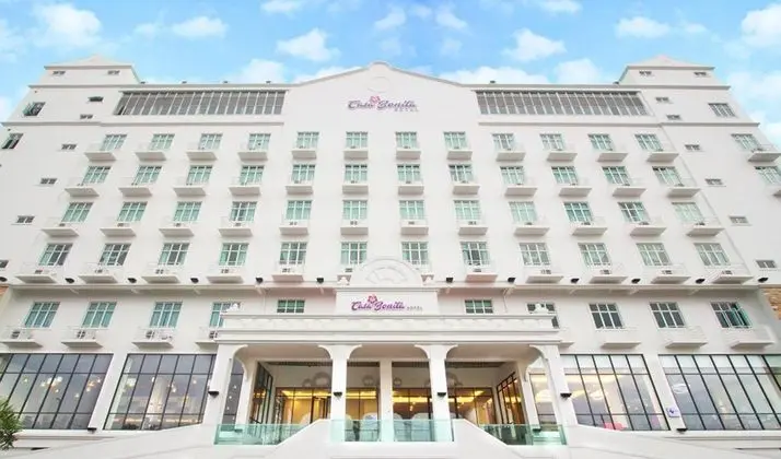 CASA BONITA HOTEL