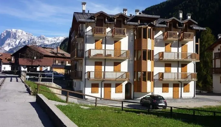 Casa Brostolade
