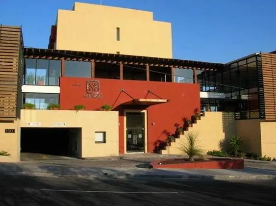 Casa Cayala Business Class