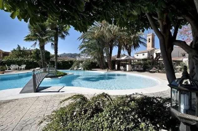 Hotel Casa Ceremines