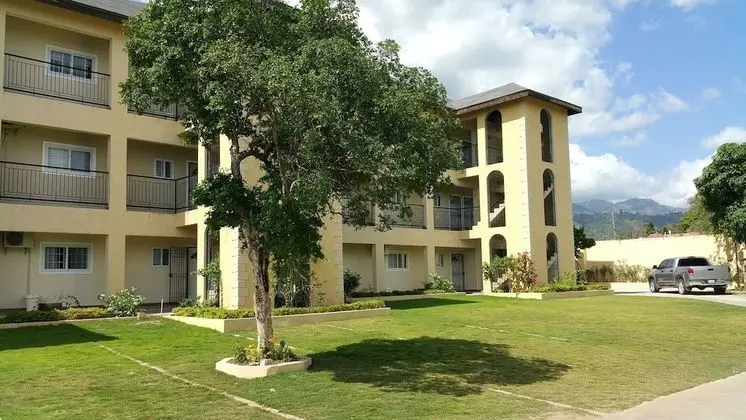 Casa Clayton at Donhead - New Kingston