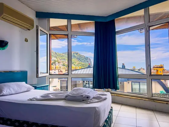 Casa Cleo Suit Hotel