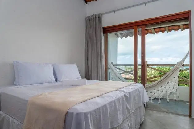 Casa com Piscina nos Altos da Praia do Marceneiro - Oda