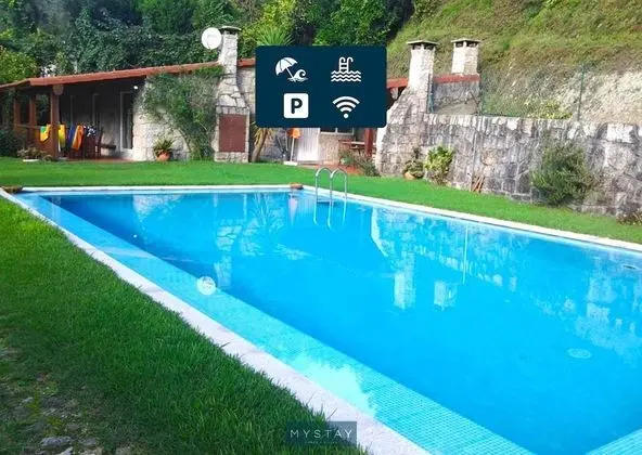 Casa com Piscina, V Minho by Izibookings