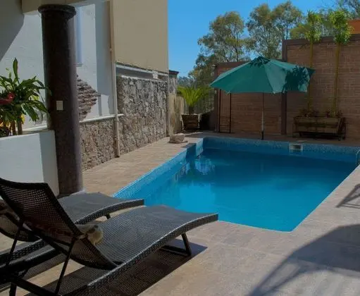 Casa Corazón de Plata Suites - Havuz