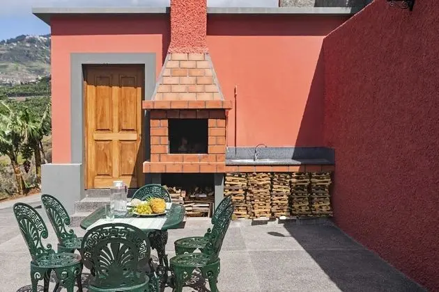 Casa da Aldeia by An Island Apart - Yerinde Yemek