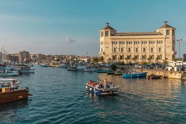 Casa Darsena With Sea View Balcony by Wonderful Italy