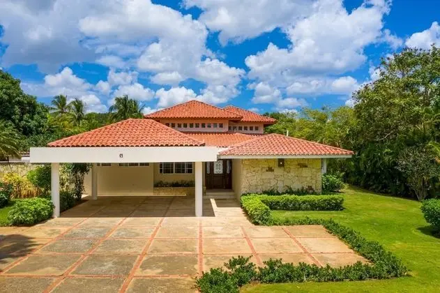 Casa de Campo Villa for Rent in Caribbean Style - With Pool Jacuzzi and Volleyball net - 1