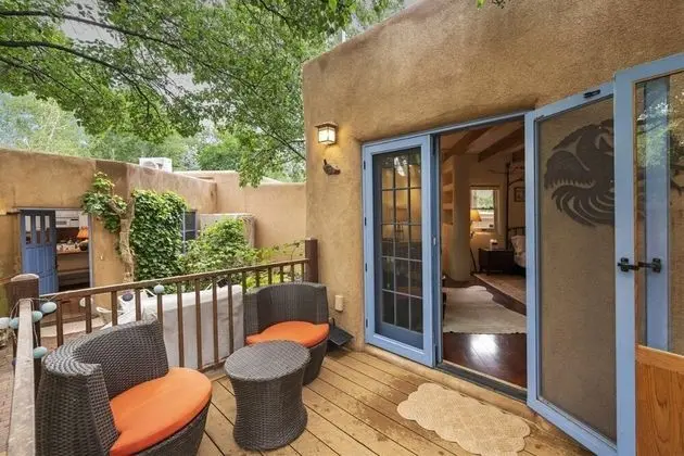 Casa De Gracia - Historic East Side Sanctuary, Perfect for Working From Home