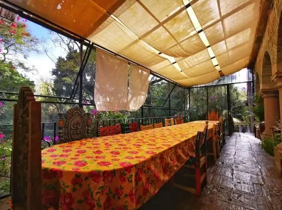 Casa de los Espíritus Alegres By Rotamundos - Yerinde Yemek