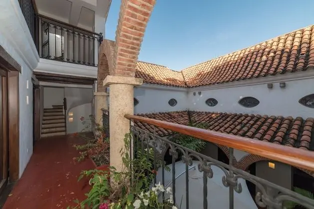 Casa de los Reyes by Nomad Guru - Oda Manzaraları