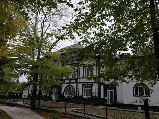 Casa De Vis Pucioasa