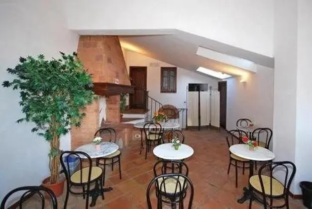 Casa dei Potenti - Öne Çıkan Resim