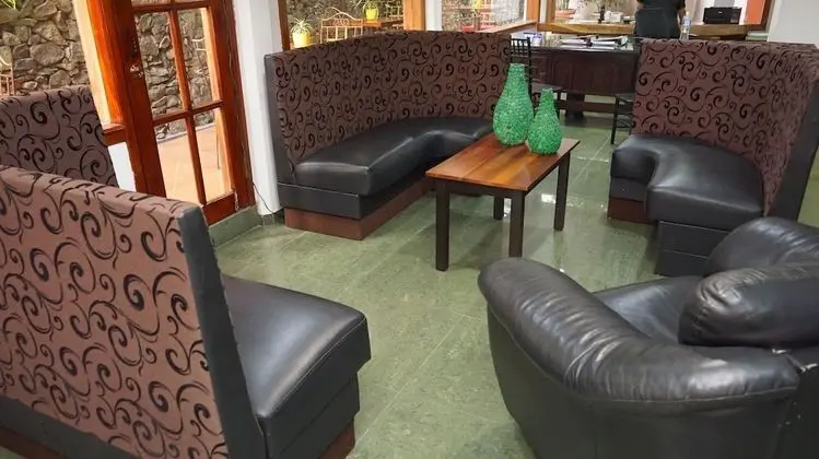Hotel Casa del Arbol - Lobi