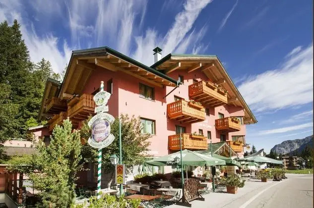 Hotel Casa Del Campo - Dış Mekan