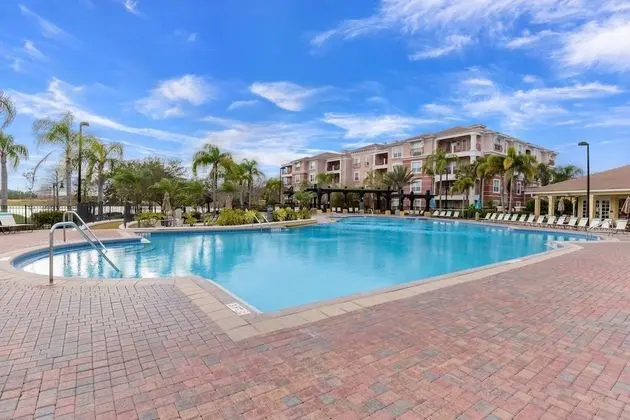 Casa Del Lago Penthouse 3 Bedroom Condo by Redawning