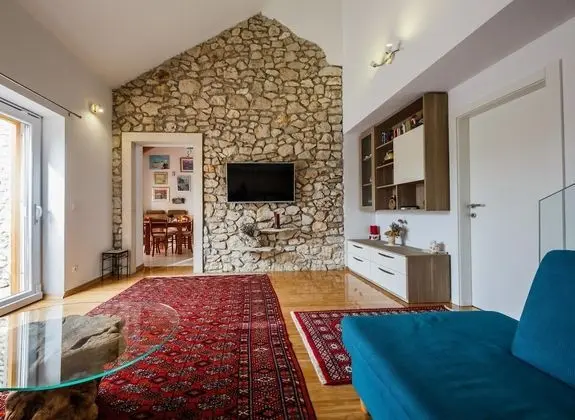 Casa del Sole CFH in Sutivan