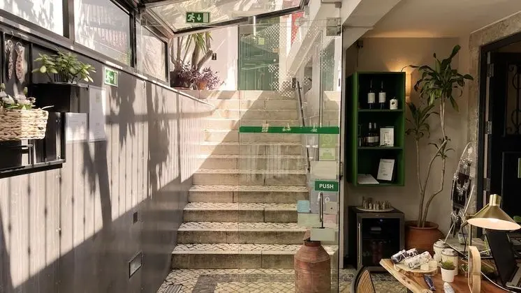 Casa do Bairro by Shiadu - Lobi