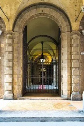 Casa Garisenda by Wonderful Italy